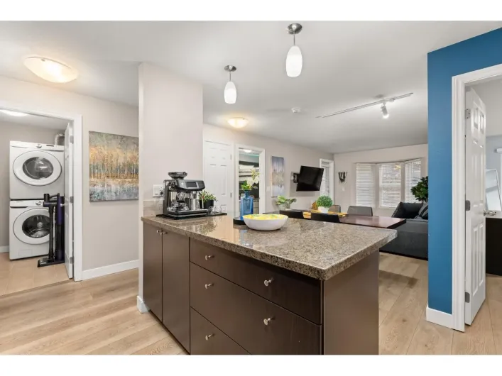 204 5454 198 STREET, Langley