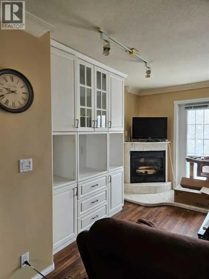 204, 5519 Kerry Wood Drive, Red Deer