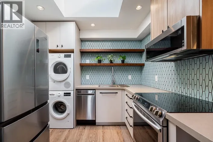 204 555 NORTH ROAD, Coquitlam