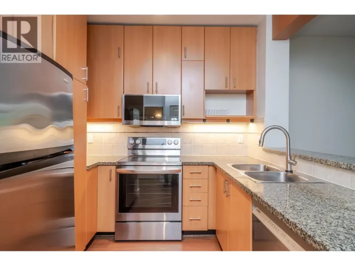 204 580 RAVEN WOODS DRIVE, North Vancouver