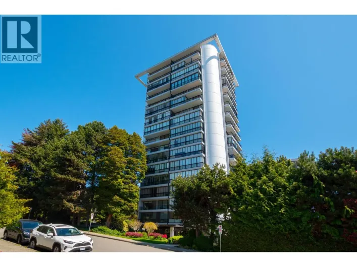 204 650 16TH STREET, West Vancouver