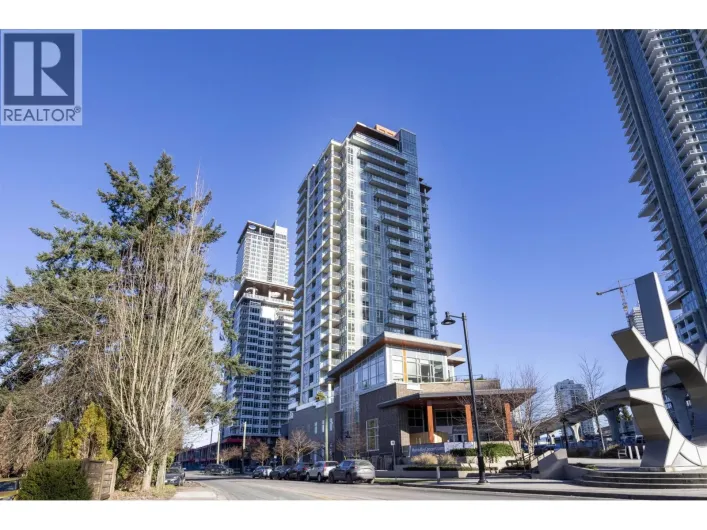 204 691 NORTH ROAD, Coquitlam