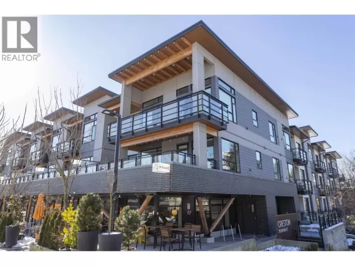 204 715 W 15TH STREET, North Vancouver