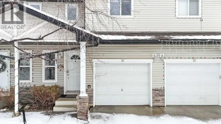 204, 760 Railway Gate SW, Airdrie