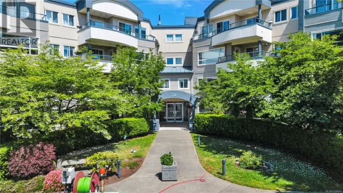 204 770 Poplar St, Nanaimo