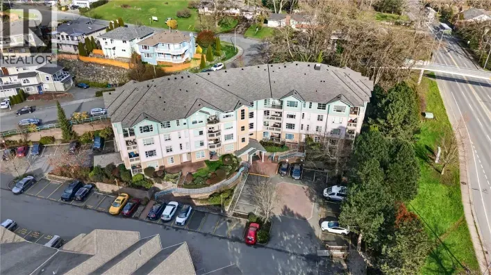 Apartment for sale: 204 799 Blackberry Rd, Saanich