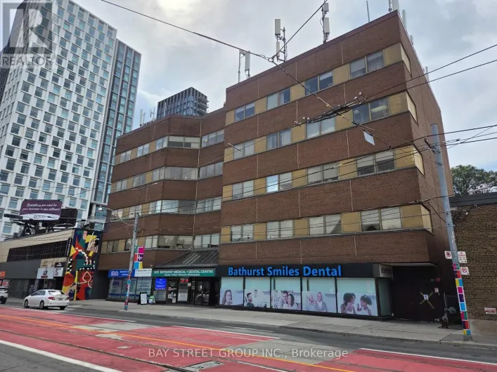 204 - 800 BATHURST STREET, Toronto