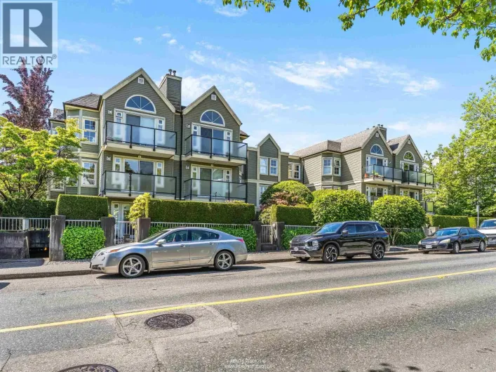 204 876 W 16TH AVENUE, Vancouver