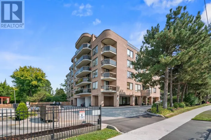 204 - 96 FIFESHIRE ROAD, Toronto