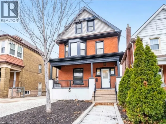 204 BALSAM Avenue S, Hamilton