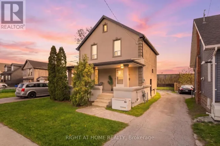 204 BEACH BOULEVARD, Hamilton