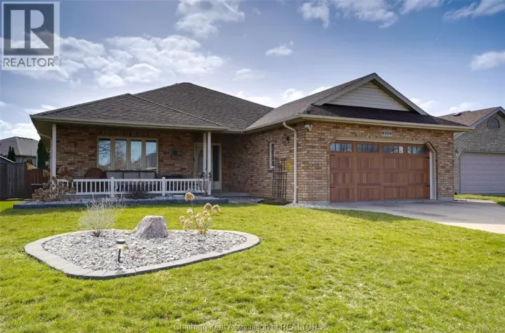 204 Garden Path, Chatham