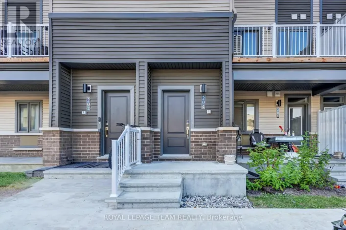 204 LILLIAN FREIMAN PRIVATE, Ottawa