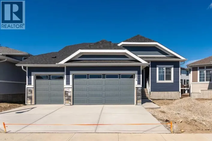 204 Monterey Bay SE, High River