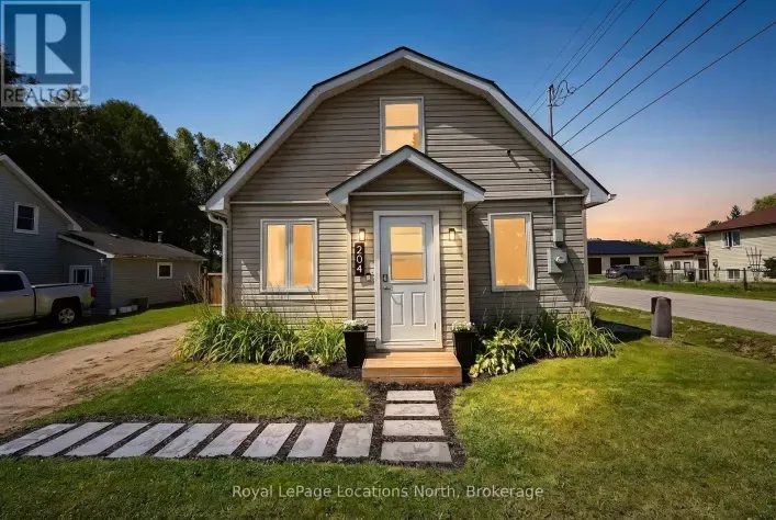 204 SUTHERLAND STREET N, Clearview