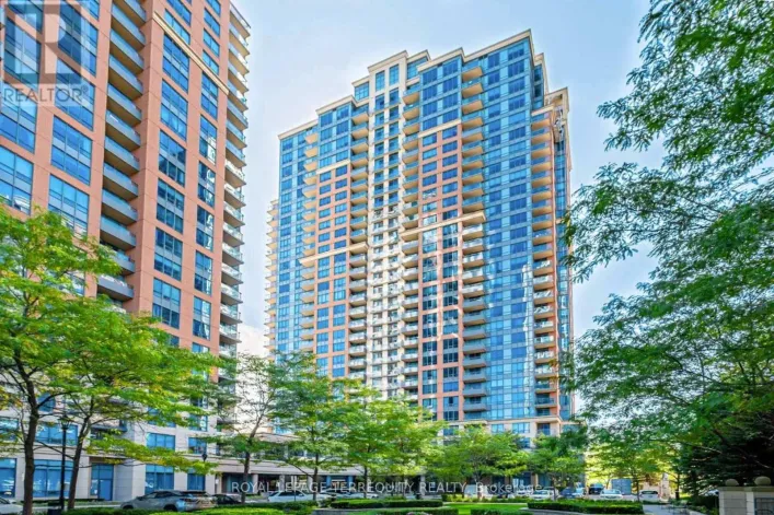 2040 - 35 VIKING LANE, Toronto