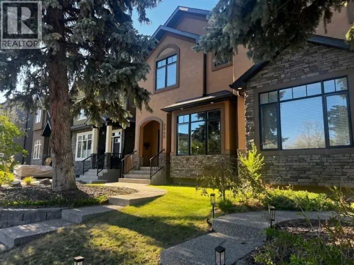 2040 46 Avenue SW, Calgary