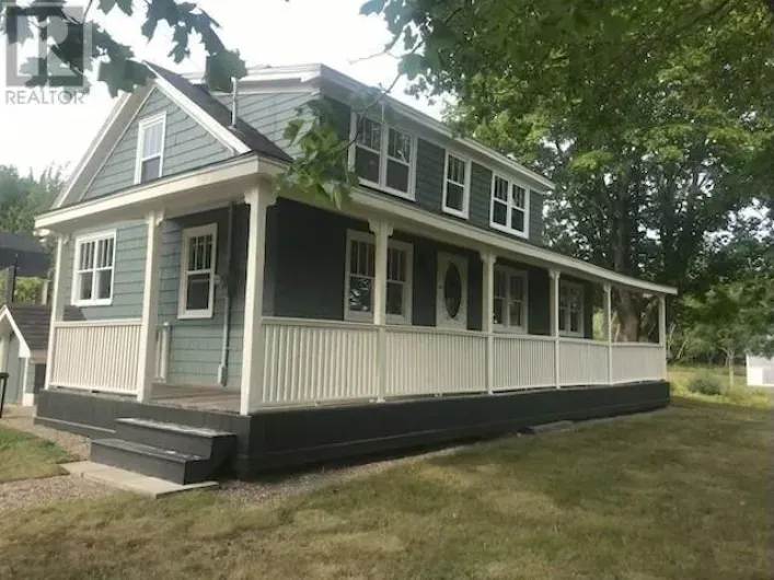 2041 Clarence Road, Clarence