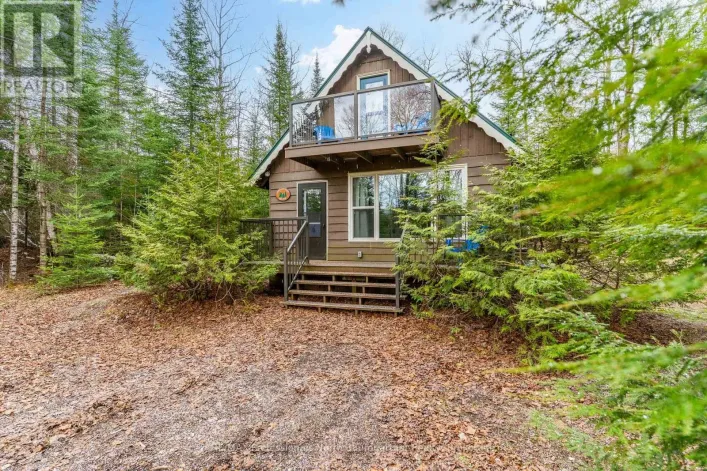 2041 GLAMOR LAKE ROAD, Highlands East