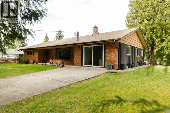 2042 Cedar Rd, Nanaimo