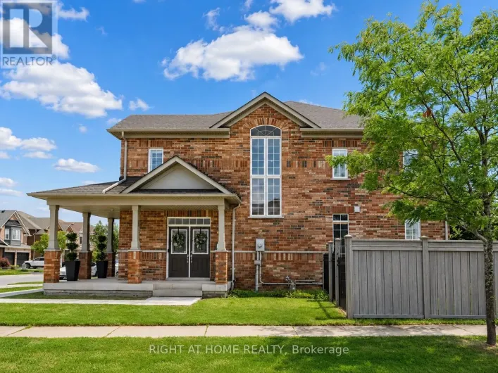 2042 QUINTE STREET, Burlington