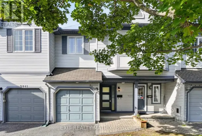 2043 AVENUE O, Ottawa