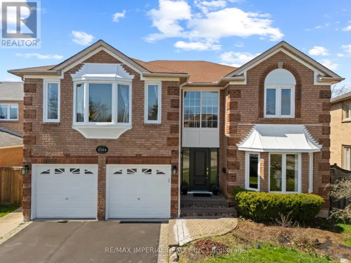 2044 SCHOOLMASTER CIRCLE, Oakville