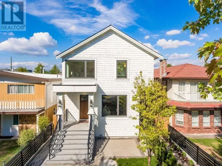 2045 E 51 AVENUE, Vancouver