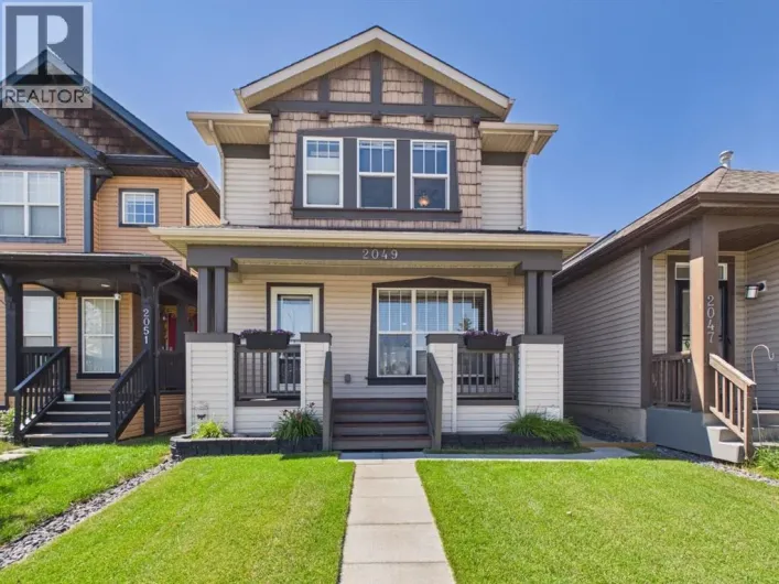 2049 New Brighton Gardens SE, Calgary