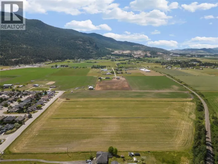 2049 Okanagan Street, Armstrong