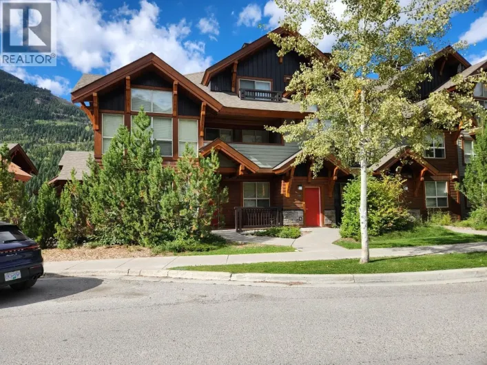 2049 SUMMIT Drive Unit# 211A, Panorama