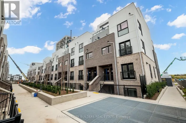 204B-06 - 349 WHEAT BOOM DRIVE W, Oakville