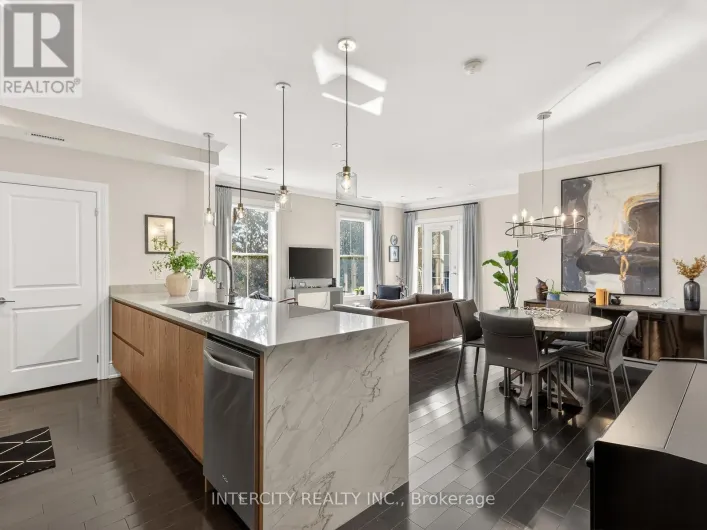 205 - 10360 ISLINGTON AVENUE, Vaughan