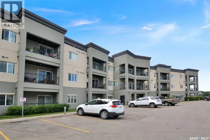 Apartment for sale: 205 110 Hampton CIRCLE, Saskatoon