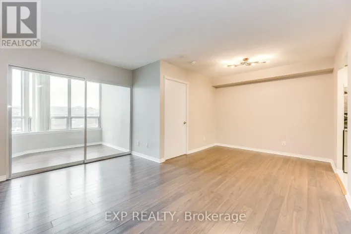 205 - 135 HILLCREST AVENUE, Mississauga