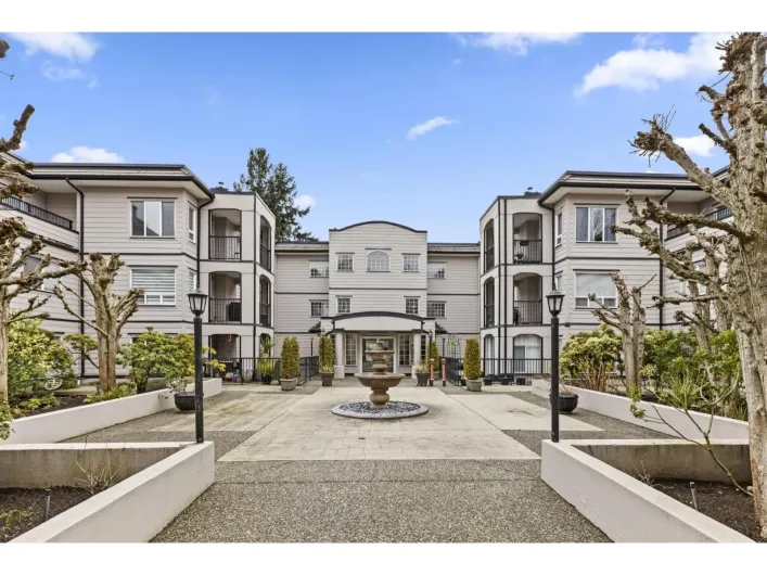 205 1533 BEST STREET, White Rock