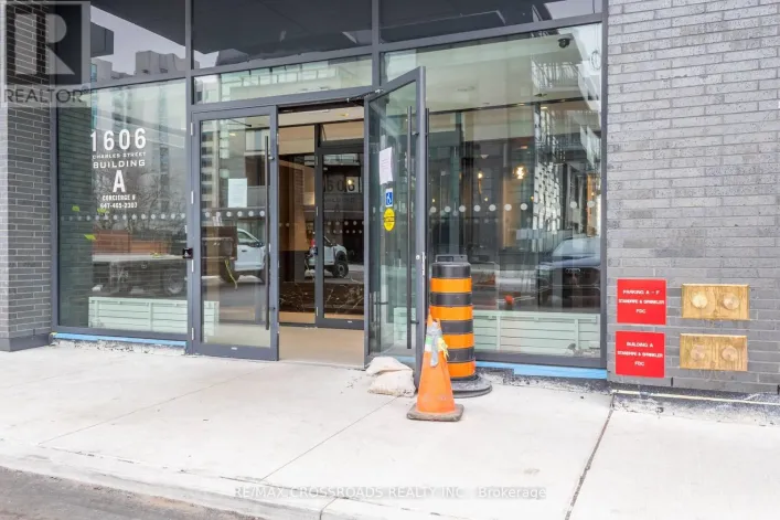 205 - 1606 CHARLES STREET, Whitby