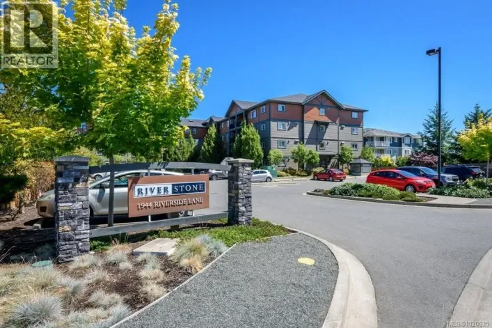 205 1944 Riverside Lane, Courtenay