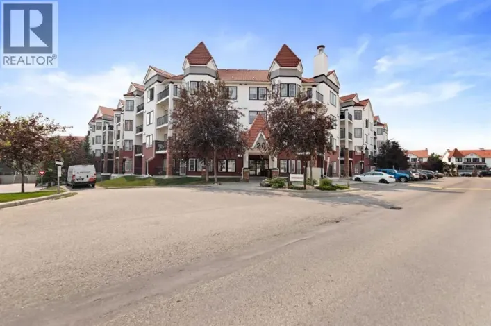 205, 20 Royal Oak Plaza NW, Calgary