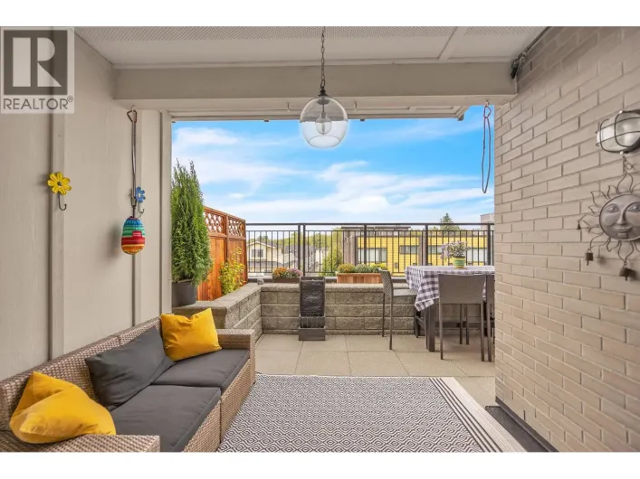 205 2239 KINGSWAY BOULEVARD, Vancouver