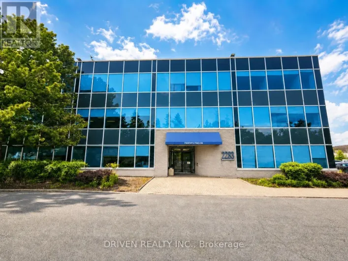 205 - 2283 ST LAURENT BOULEVARD, Ottawa