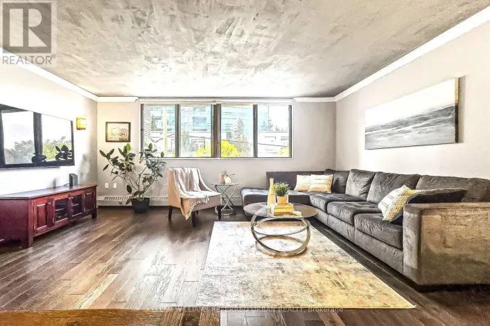 205 - 3 DUPLEX AVENUE, Toronto