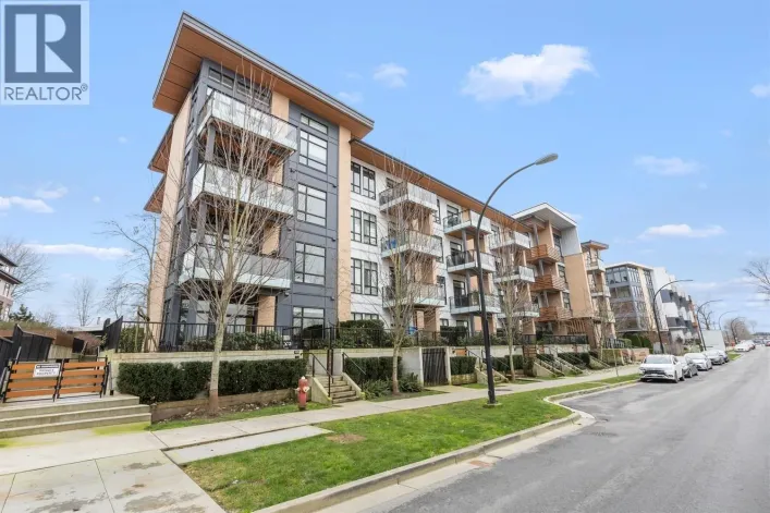 205 300 SALTER STREET, New Westminster