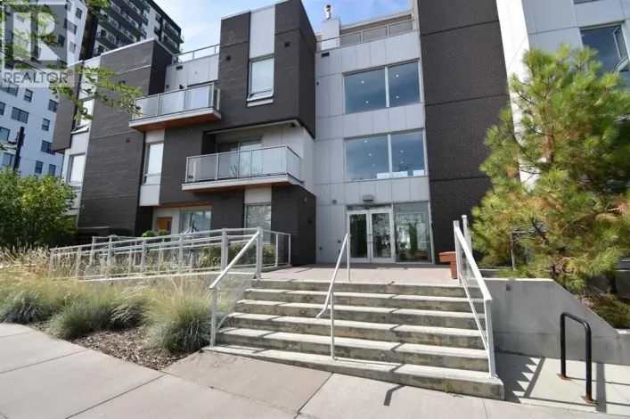 205, 3125 39 Street NW, Calgary