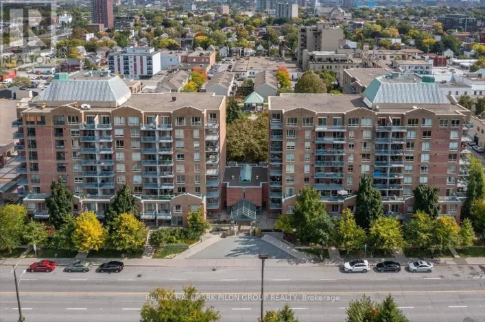 205 - 35 HOLLAND AVENUE, Ottawa