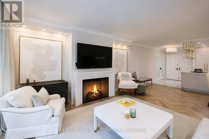 205 - 350 LONSDALE ROAD, Toronto