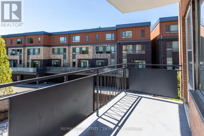 205 - 371 LAKESHORE ROAD W, Mississauga