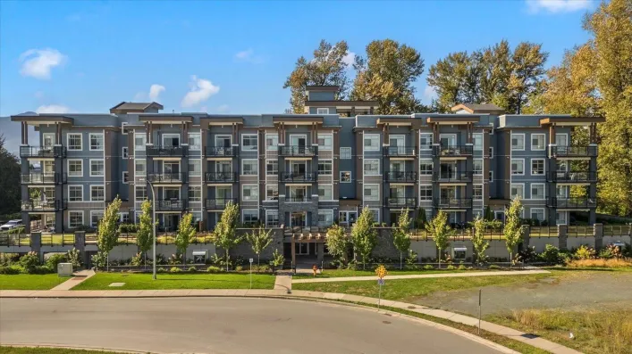 205 45562 AIRPORT ROAD|Chilliwack Proper South, Chilliwack