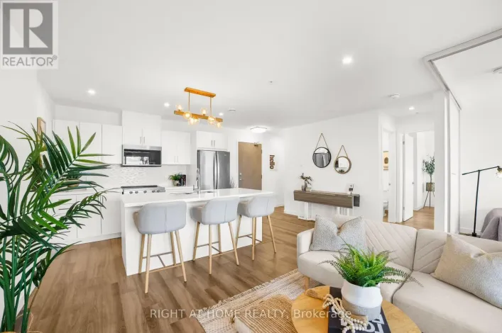 205 - 479 CHARLTON AVENUE E, Hamilton