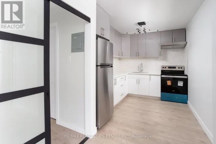 205 - 5 HILL HEIGHTS ROAD E, Toronto